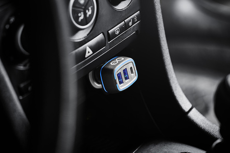 Uniwersalna ładowarka samochodowa eXc LIGHT,2xUSBA+1xUSBC PD,35W,szara